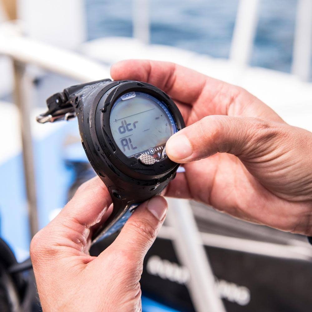 Aqua Lung i300C Dive Wrist COMPUTER, Black / Blue