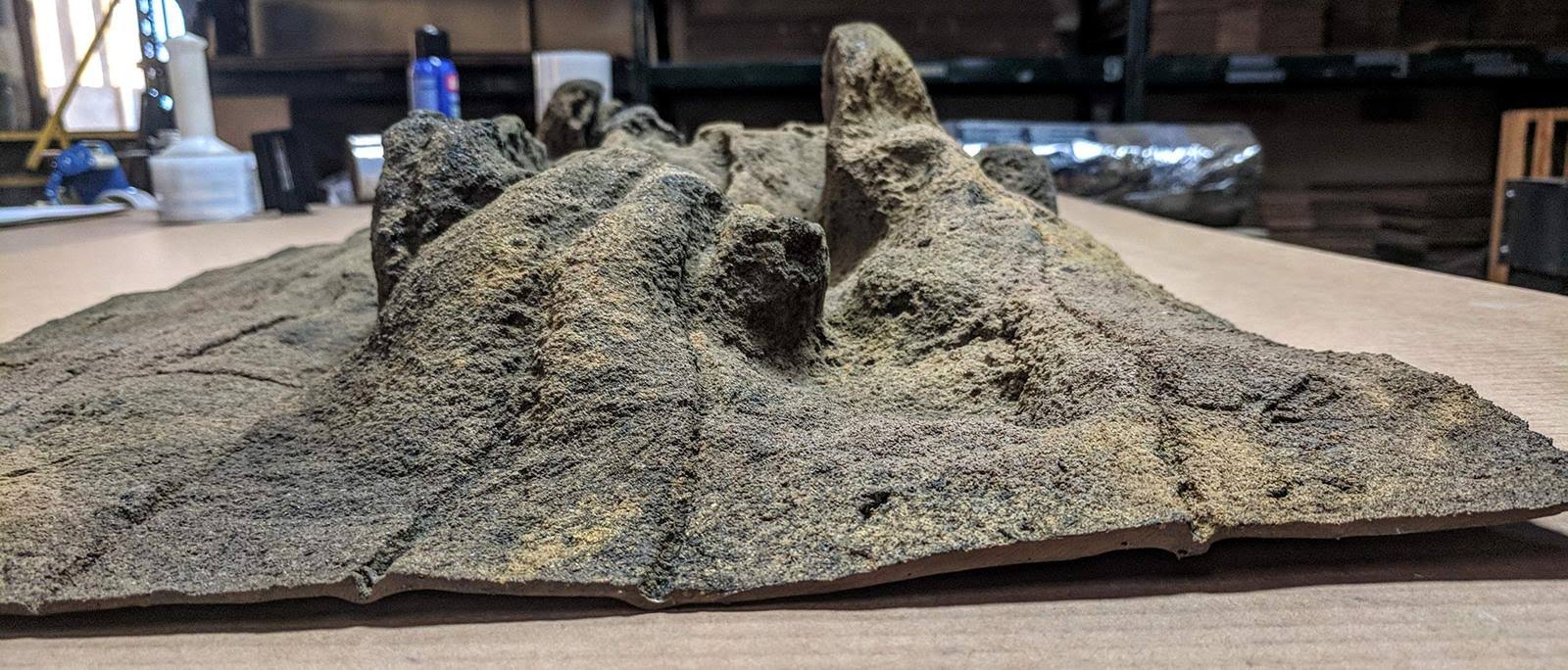 Universal Rocks 48-inch by 20-inch Ledge Flexible Aquarium Background