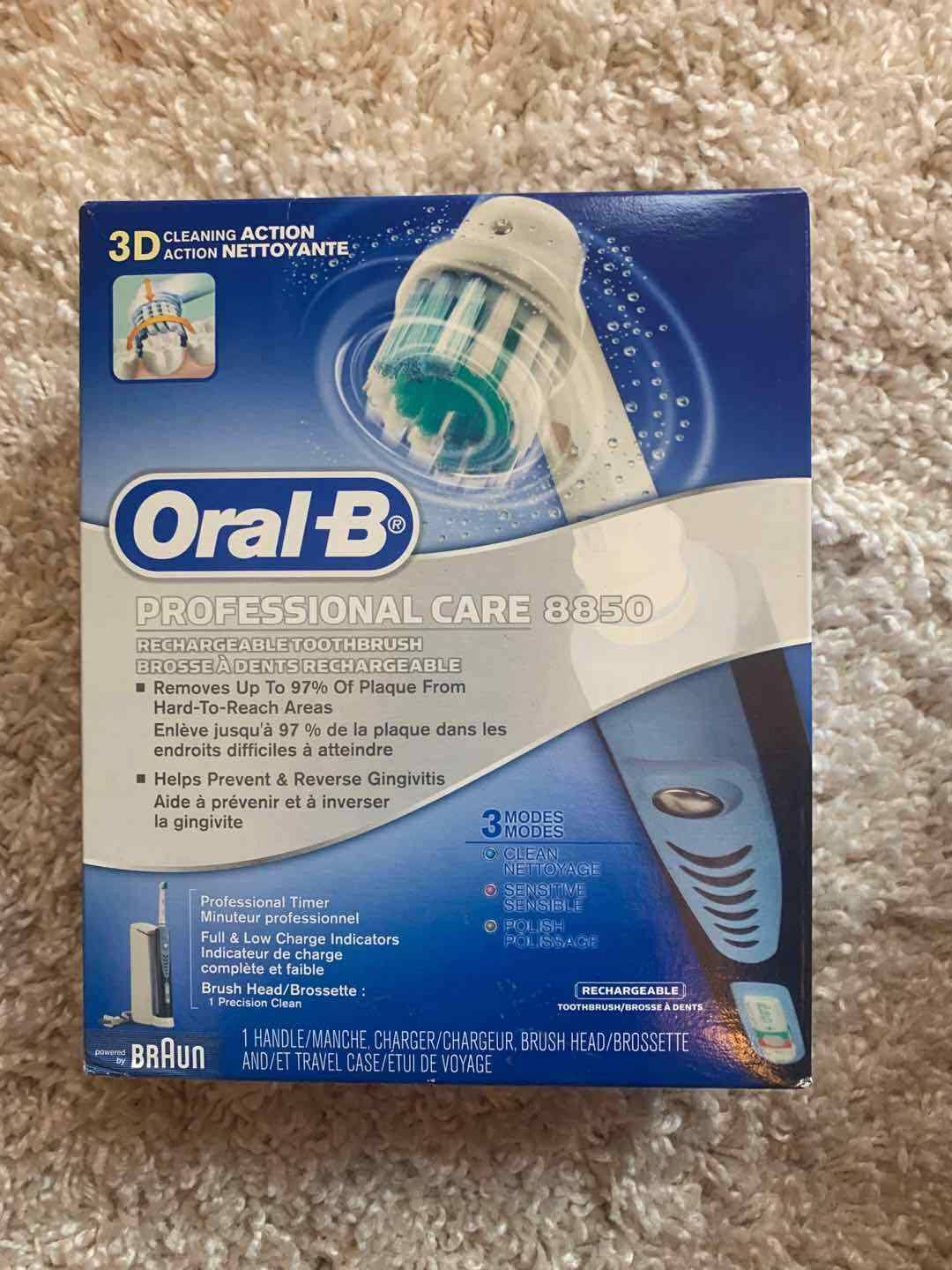 Oral-B Professional Care 8850 Rechargeable Toothbrush