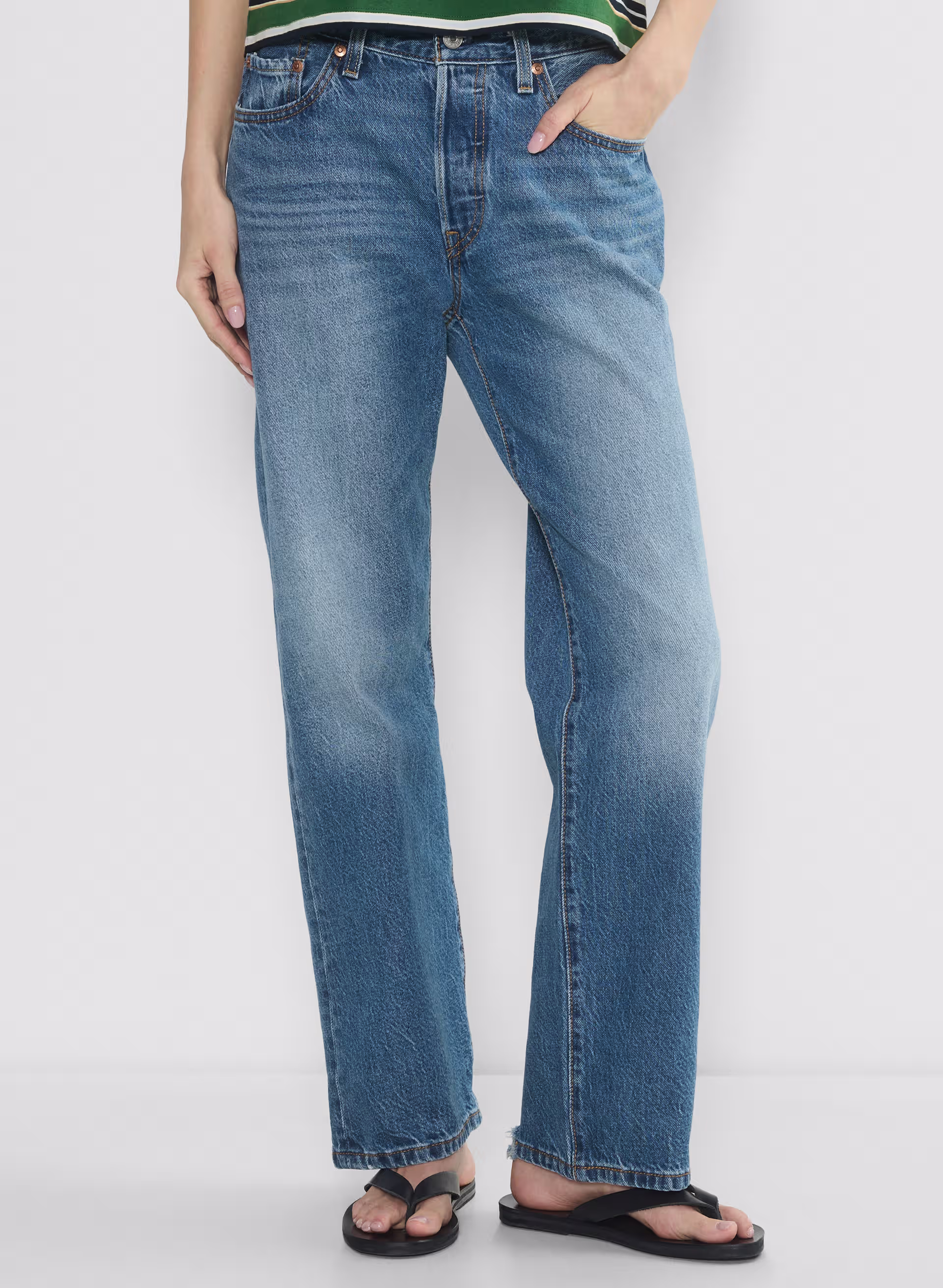 501 '90s Lightweight Jean - ARITZIA OUTLET