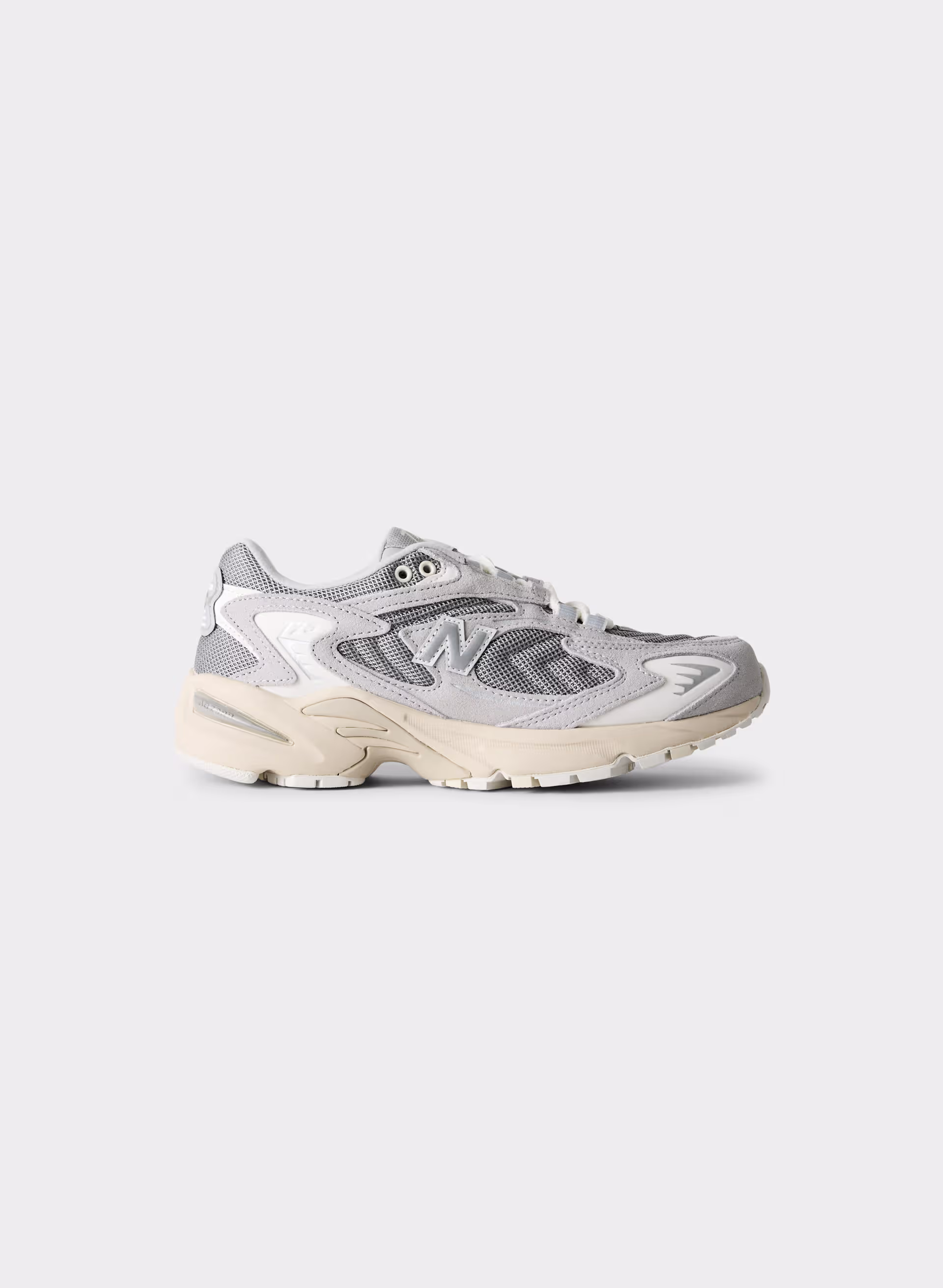 725 - ARITZIA OUTLET